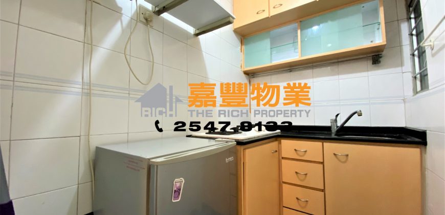 Hoi Sing Building – 2 Bedrooms w/ Surrounding Windows