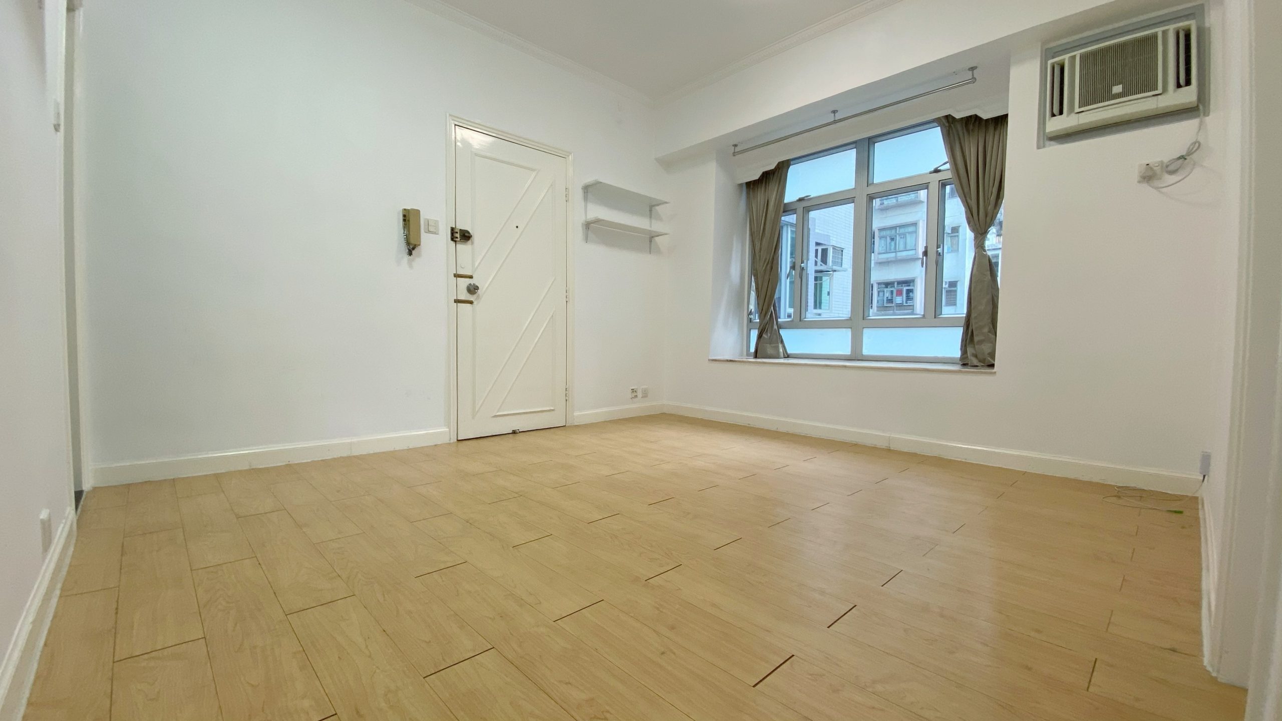 Hoi Sing Building – Decent size 2 bedrooms apartment