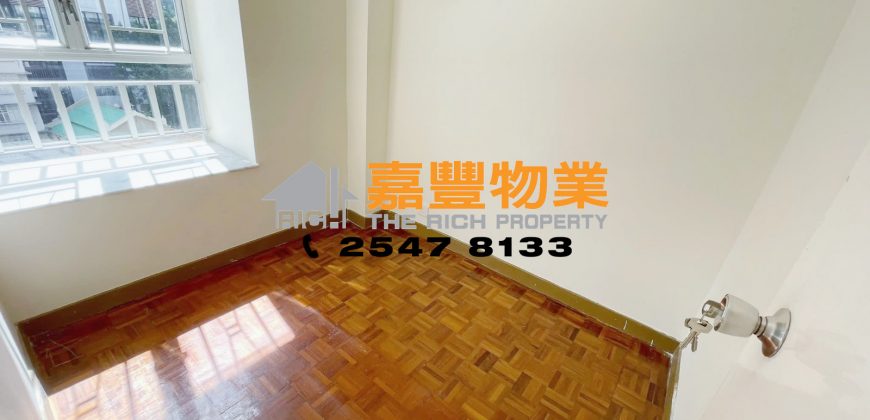 – Extremely high rental returns in HK Island – Next to MTR station, access to anywhere instantly